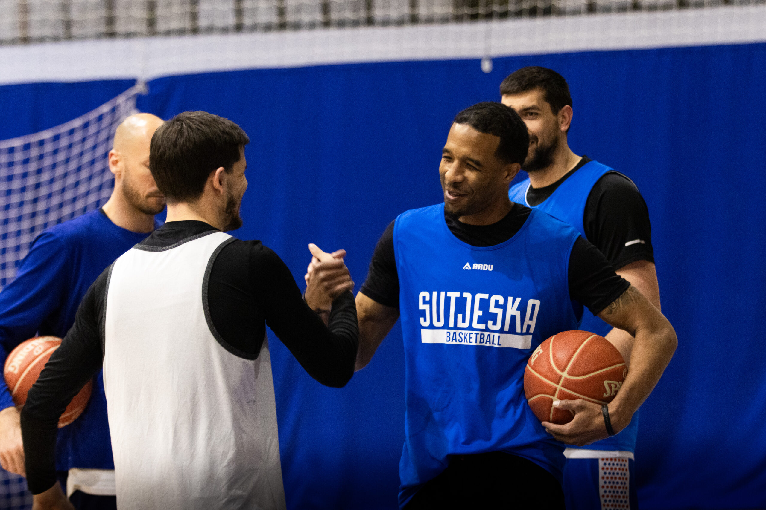 Kvame Von stigao u Sutjesku